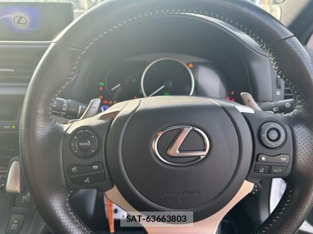 Lexus CT 2022-03 8413251-10