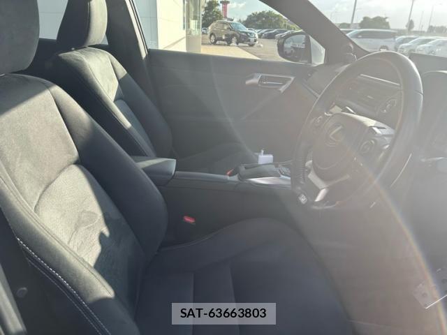 Lexus CT 2022-03 8413251-8