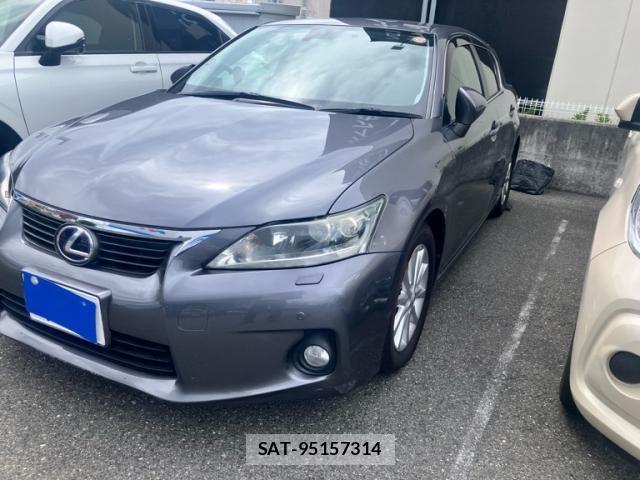 Lexus CT 2012-02 8413260-1