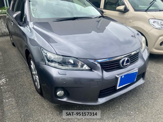 Lexus CT 2012-02 8413260-2