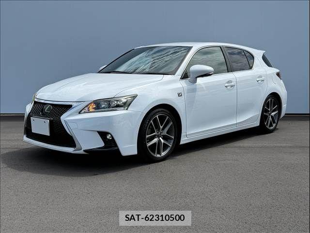 Lexus CT 2015-06 8438337-11