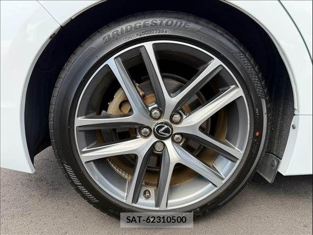 Lexus CT 2015-06 8438337-25