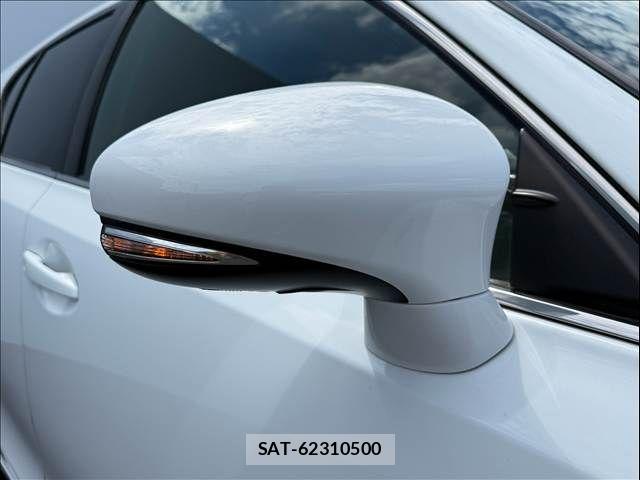 Lexus CT 2015-06 8438337-29