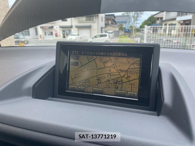 Lexus CT 2011-01 8438346-19
