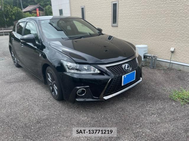 Lexus CT 2011-01 8438346-2