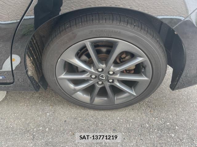 Lexus CT 2011-01 8438346-5