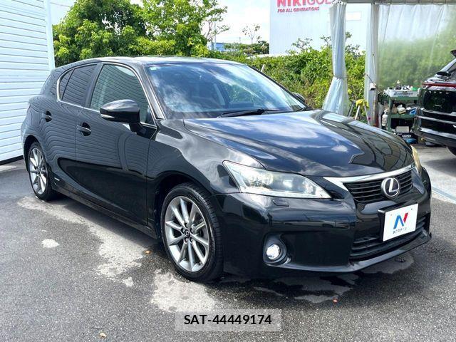 Lexus CT 2013-03 8438338-16