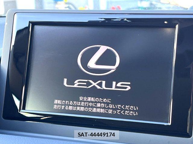 Lexus CT 2013-03 8438338-2