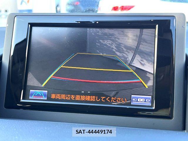 Lexus CT 2013-03 8438338-3
