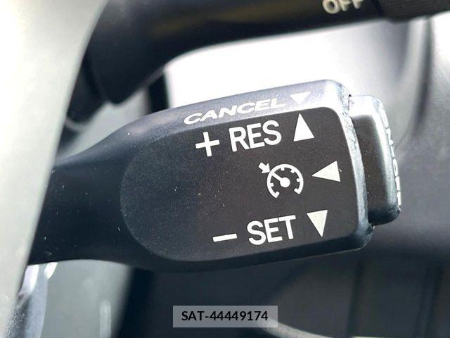 Lexus CT 2013-03 8438338-5