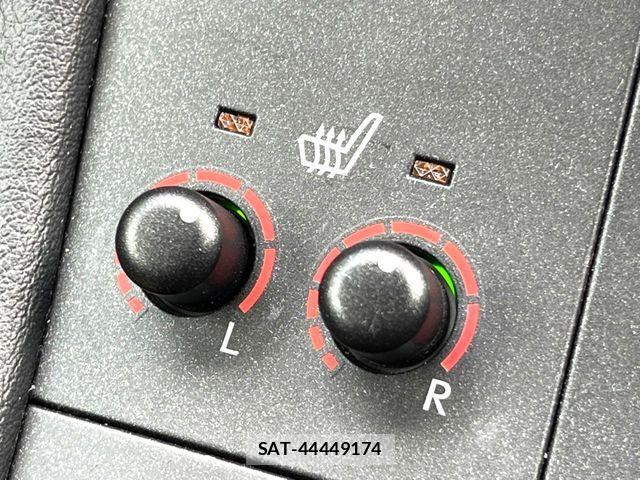 Lexus CT 2013-03 8438338-6