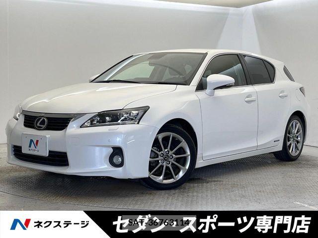 Lexus CT 2013-12 8457794-0
