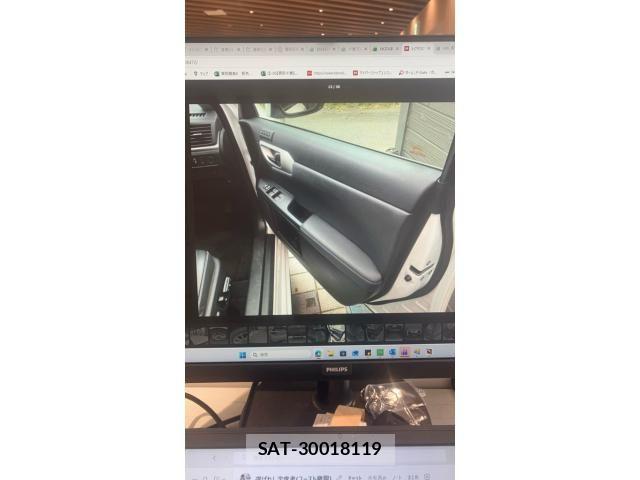 Lexus CT 2011-09 8457795-10