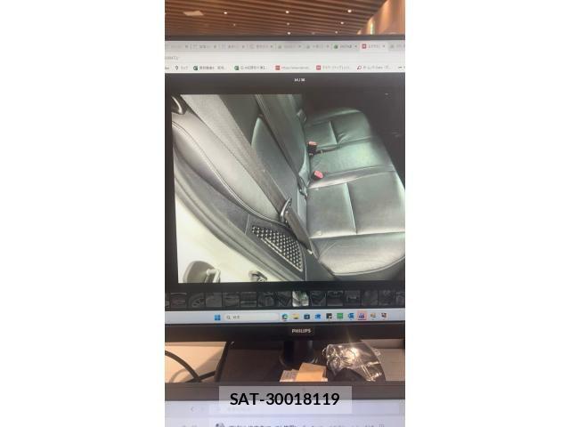 Lexus CT 2011-09 8457795-11