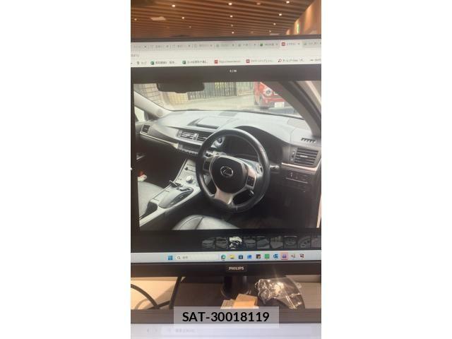 Lexus CT 2011-09 8457795-3