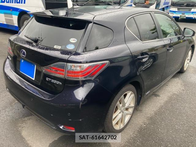 Lexus CT 2011-07 8457796-3