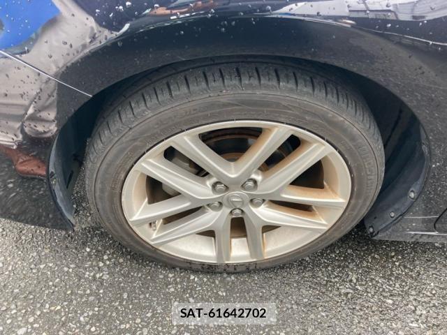 Lexus CT 2011-07 8457796-5