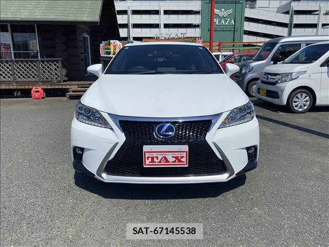Lexus CT 2015-05 8525483-16
