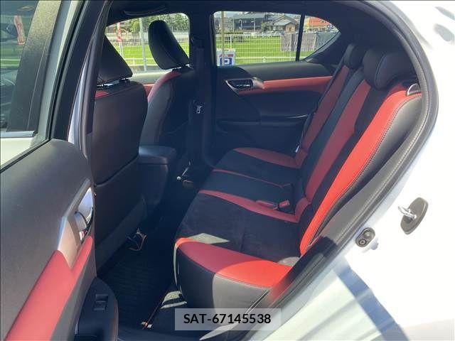 Lexus CT 2015-05 8525483-5