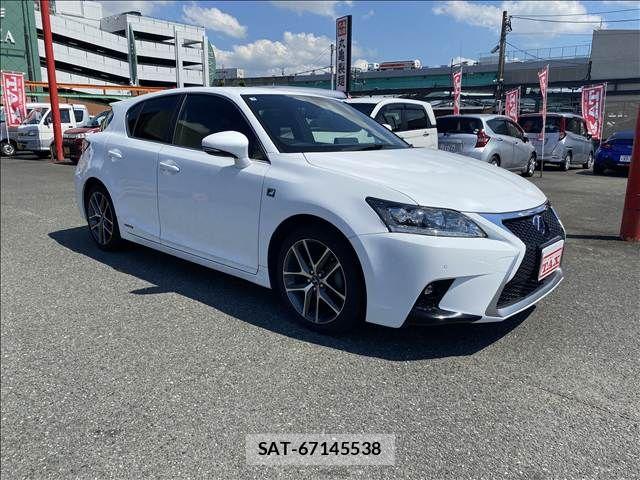 Lexus CT 2015-05 8525483-6