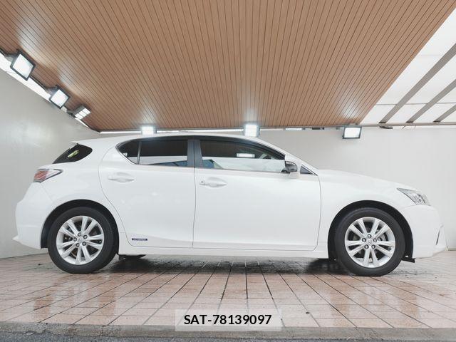 Lexus CT 2017-02 8525482-7