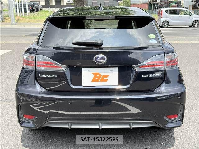 Lexus CT 2014-11 8562394-24
