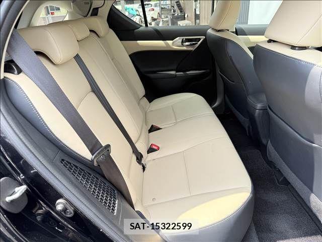 Lexus CT 2014-11 8562394-27