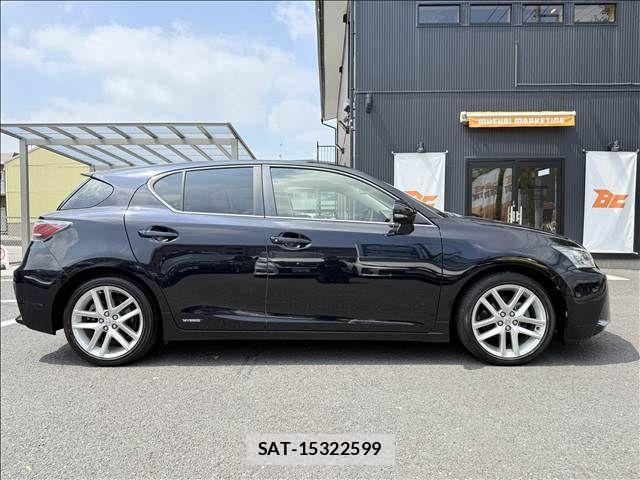 Lexus CT 2014-11 8562394-6