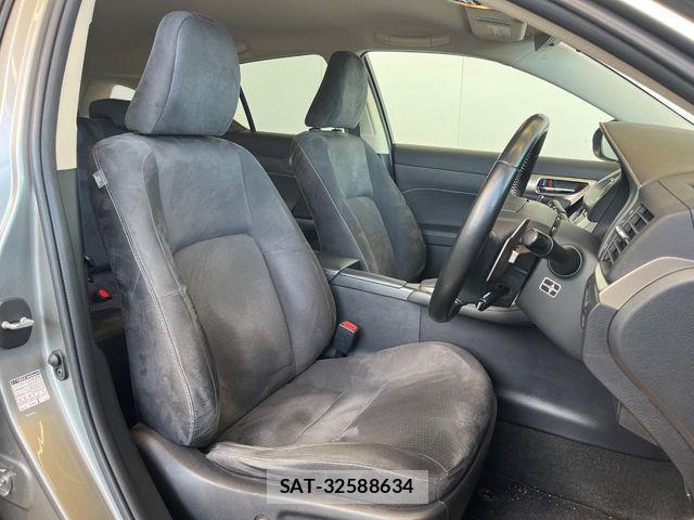 Lexus CT 2017-09 8562392-9