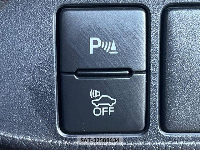 Lexus CT 2017-09 8562392-6