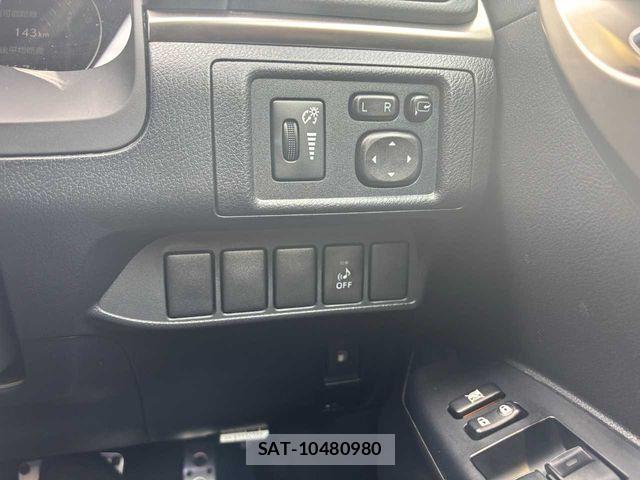 Lexus CT 2014-06 8659895-13