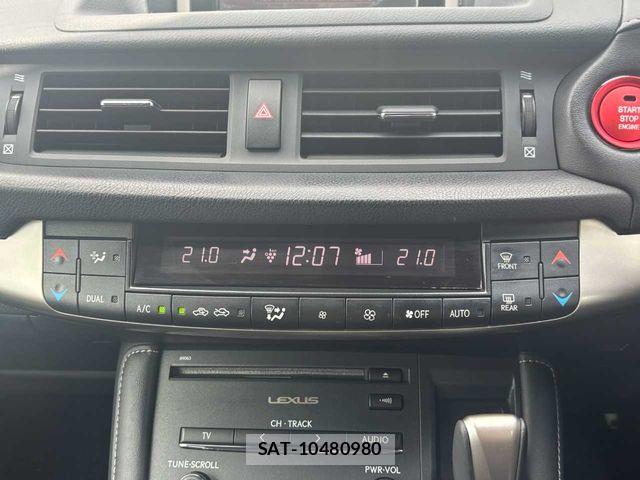 Lexus CT 2014-06 8659895-14