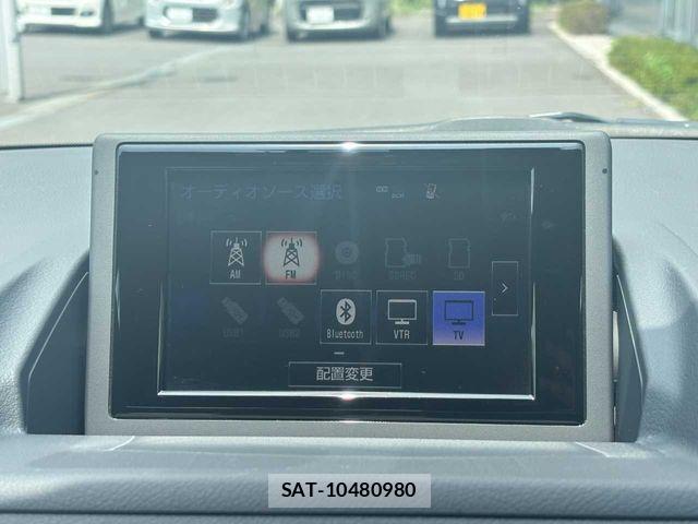 Lexus CT 2014-06 8659895-8