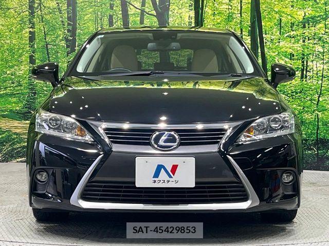 Lexus CT 2014-10 8685827-14