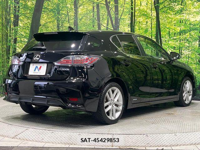 Lexus CT 2014-10 8685827-17