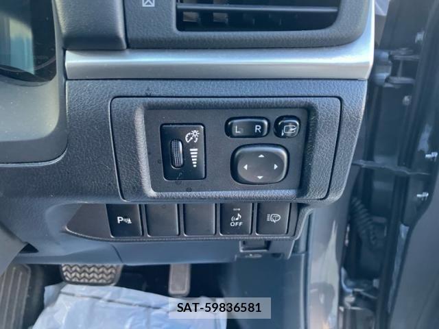 Lexus CT 2012-08 8685828-16
