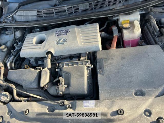 Lexus CT 2012-08 8685828-6