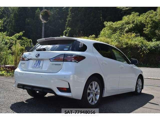 Lexus CT 2017-07 8685826-7