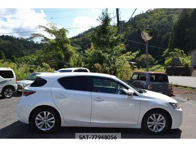 Lexus CT 2017-07 8685826-8