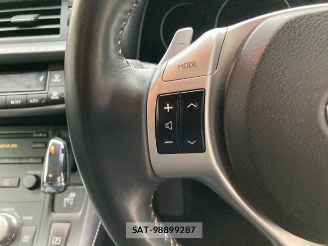 Lexus CT 2012-07 8743357-10