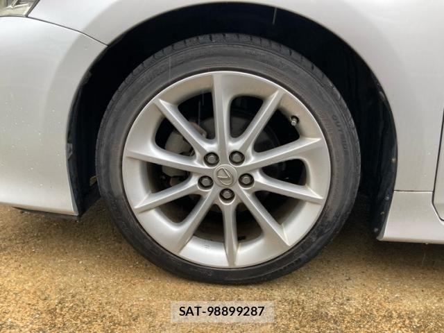 Lexus CT 2012-07 8743357-4