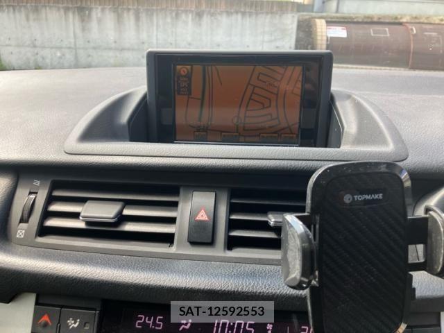 Lexus CT 2011-09 8743365-23