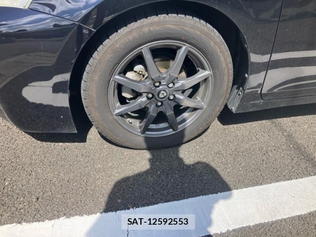 Lexus CT 2011-09 8743365-2