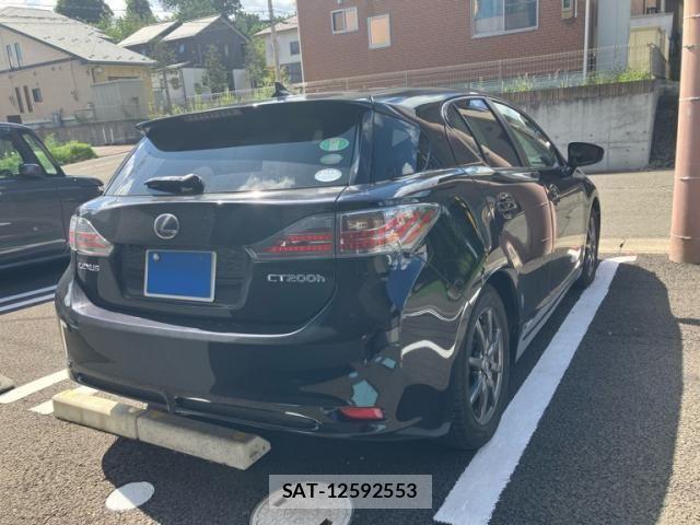 Lexus CT 2011-09 8743365-5