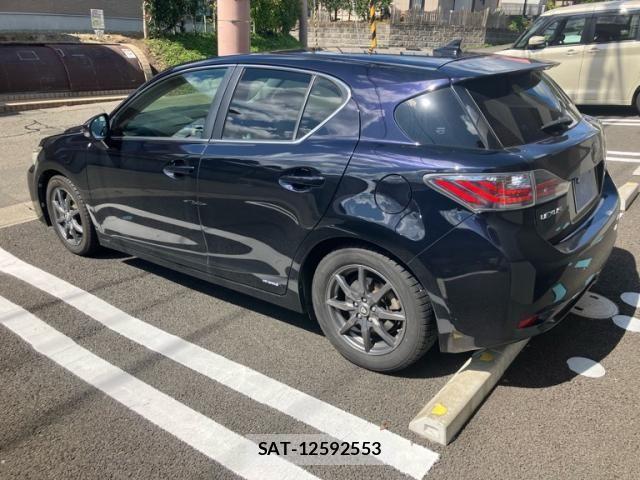 Lexus CT 2011-09 8743365-6