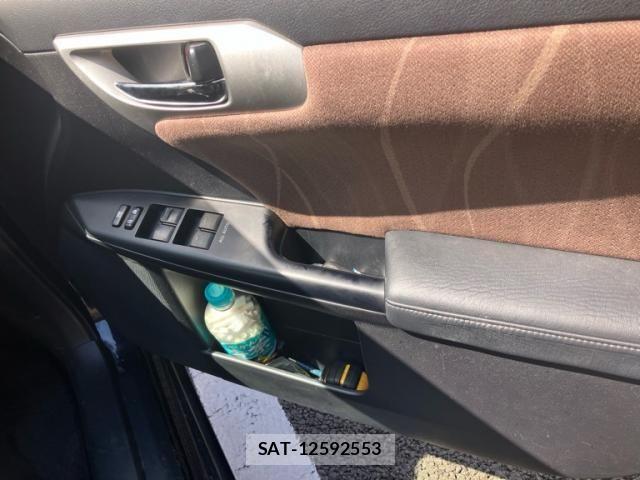 Lexus CT 2011-09 8743365-8