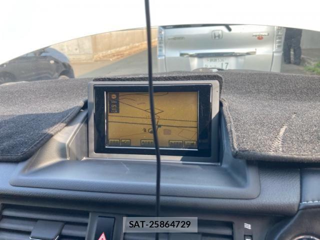 Lexus CT 2011-08 8743359-14