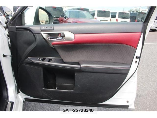 Lexus CT 2019-02 8743354-17