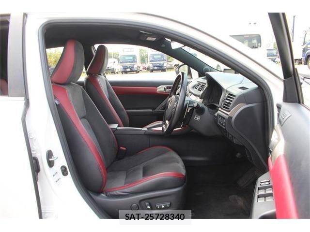 Lexus CT 2019-02 8743354-18