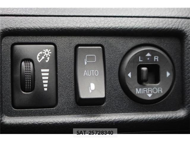 Lexus CT 2019-02 8743354-24
